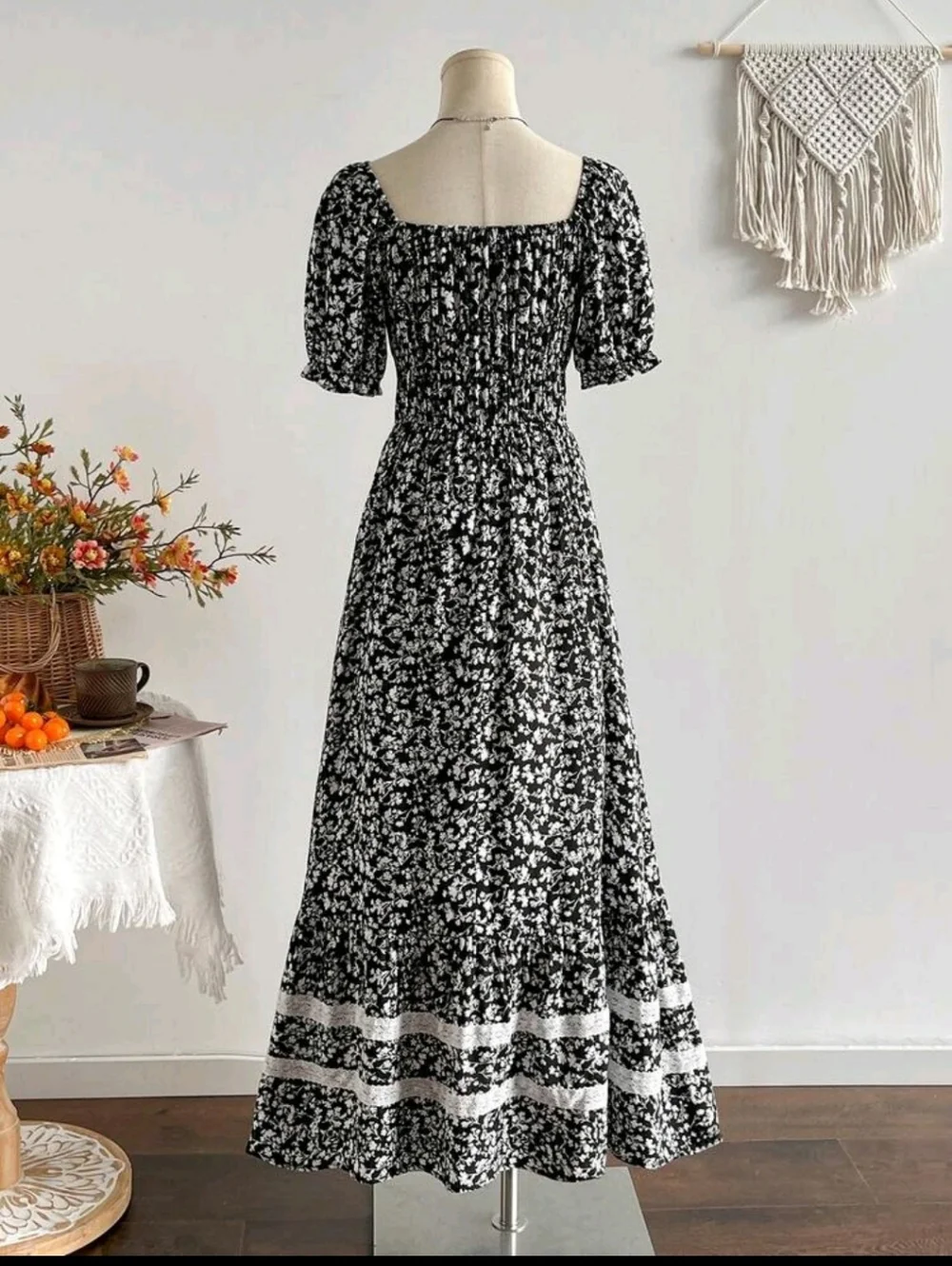 Black & White Floral V-Neck Maxi Dress with Contrast Trim - Picture 5 of 10